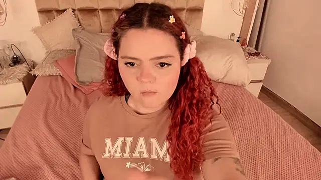 Twwiiggy online show from 02/21/25, 03:01