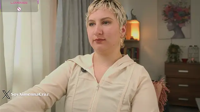 Ximenna Cruz online show from 01/10/26, 12:18