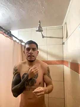 Snapshot of Molly1993rrrrrrrf chatting on 11/05/25, 01:33 Molly1993rrrrrrrf online show from 11/05/25, 01:33