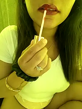 Divya girl online show from 03/05/25, 05:39