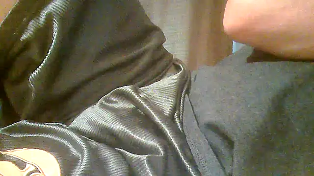 Snapshot of nuttinbuttcock69 chatting on 06/03/26, 05:07 nuttinbuttcock69 online show from 06/03/26, 05:07