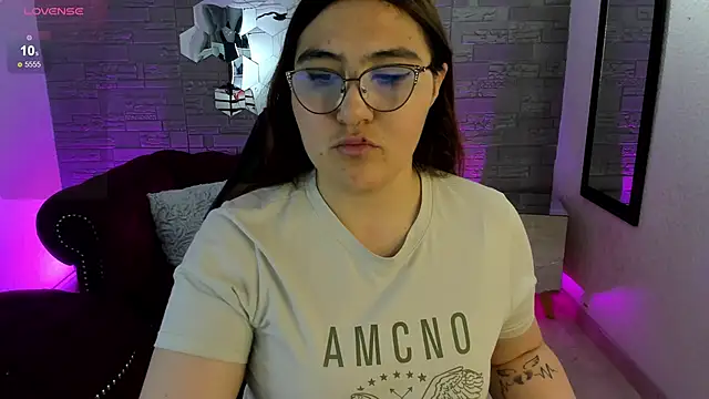 conniejames m online show from 11/17/25, 12:22