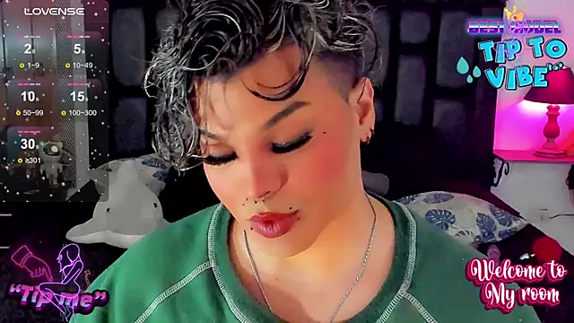 Snapshot of angels_srednal chatting on 12/12/24, 01:28 angels srednal online show from 12/12/24, 01:28