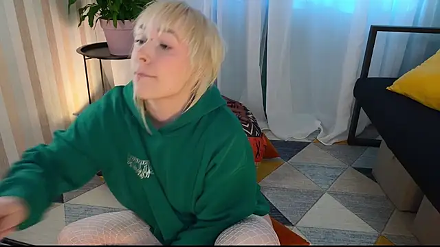 EmmyAmbros online show from 07/17/26, 03:13