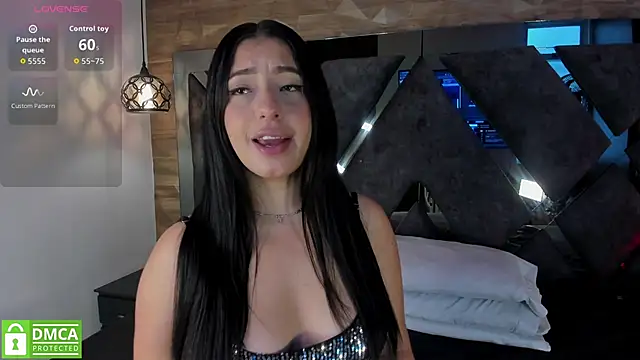 Venus velez  online show from 02/25/26, 12:59