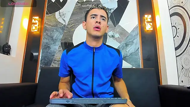 Snapshot of kai_borman chatting on 02/27/25, 08:09 kai borman online show from 02/27/25, 08:09