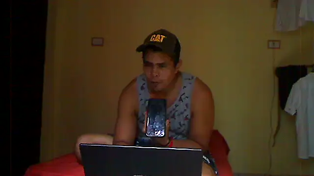 Snapshot of lozter345 chatting on 09/14/25, 11:59 lozter345 online show from 09/14/25, 11:59