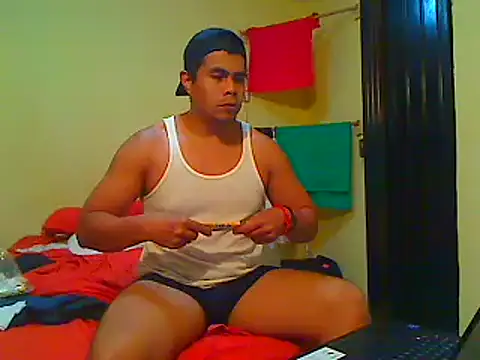 Snapshot of lozter345 chatting on 09/25/25, 05:44 lozter345 online show from 09/25/25, 05:44