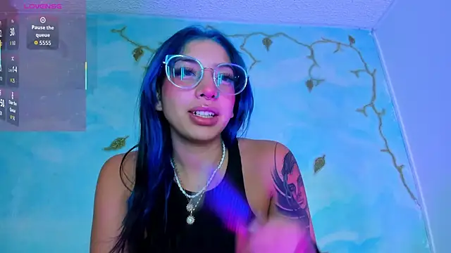 SaturnooStonee online show from 02/25/26, 02:32