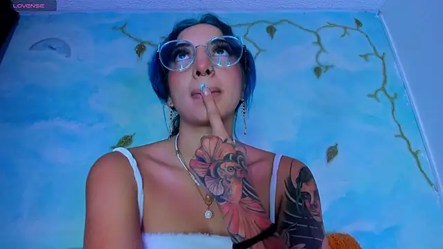 SaturnooStonee online show from 03/04/26, 03:45