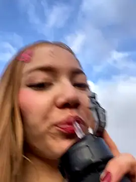 melody-dy online show from 10/15/25, 10:10