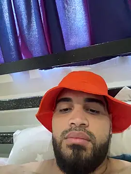 luismanuel 1998 online show from 03/08/26, 02:54