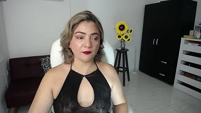 ana milf online show from 02/09/25, 11:25