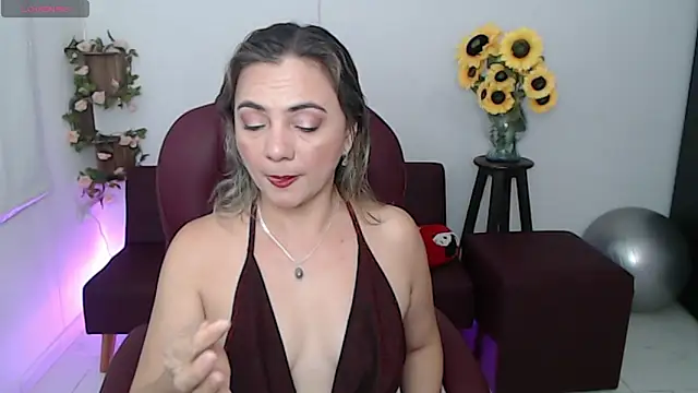 ana milf online show from 04/10/26, 12:43