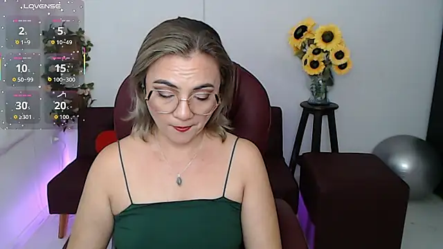 ana milf online show from 05/11/26, 04:04