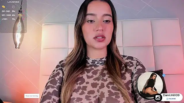 danii hill  online show from 12/20/25, 05:47