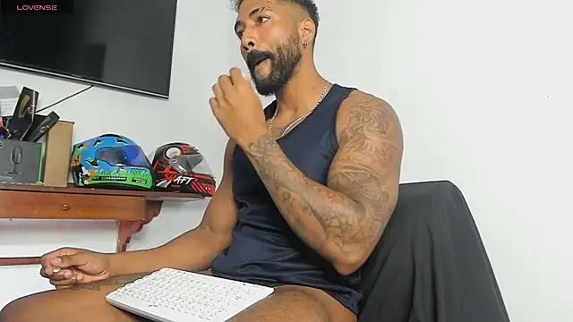 Xander Str0ng online show from 12/05/25, 12:36