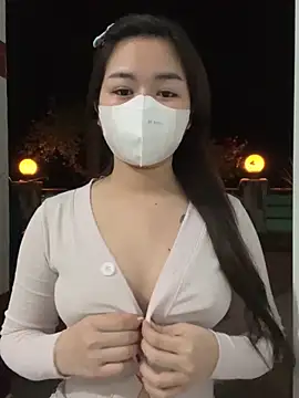 BabyThree  online show from 01/28/25, 02:21