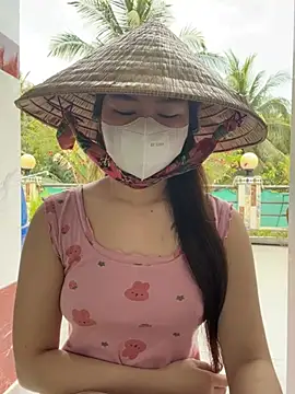 BabyThree  online show from 02/12/25, 08:06