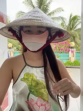 BabyThree  online show from 03/09/25, 09:24