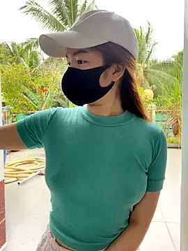 BabyThree  online show from 09/21/25, 08:27