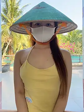 BabyThree  online show from 03/04/26, 09:04