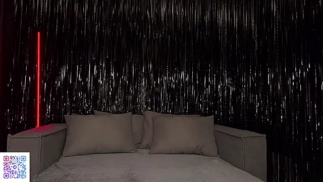 Snapshot of Super_Suka chatting on 03/06/25, 02:09 Super Suka online show from 03/06/25, 02:09