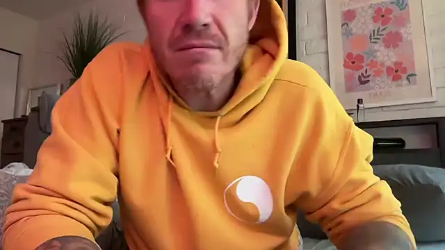 Snapshot of JeffJocc chatting on 09/17/25, 02:30 JeffJocc online show from 09/17/25, 02:30