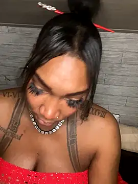 CUMQUEEN-XXX69 online show from 09/26/25, 02:48