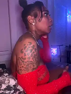 CUMQUEEN-XXX69 online show from 11/24/25, 03:39