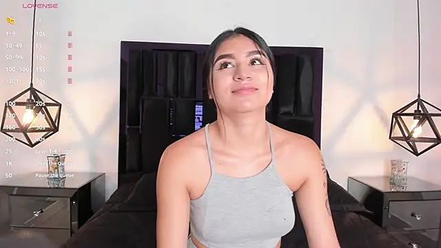 Snapshot of Zayda_1 chatting on 01/07/25, 04:59 Zayda 1 online show from 01/07/25, 04:59