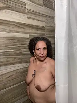 Snapshot of ladycreamypr2 chatting on 02/08/26, 10:24 ladycreamypr2 online show from 02/08/26, 10:24