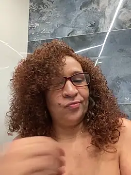 Snapshot of ladycreamypr2 chatting on 02/21/26, 03:07 ladycreamypr2 online show from 02/21/26, 03:07