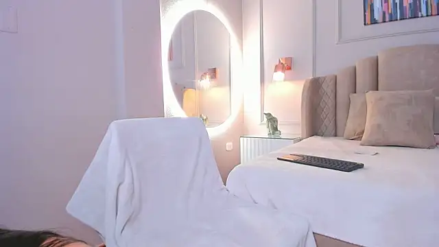 aria greco online show from 12/13/24, 02:43