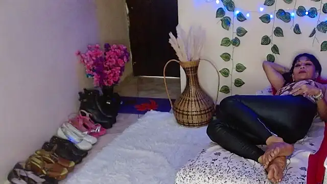 Latin Mature975 online show from 02/04/25, 01:48