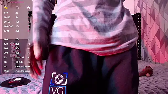 innocentlady  online show from 02/22/25, 07:25