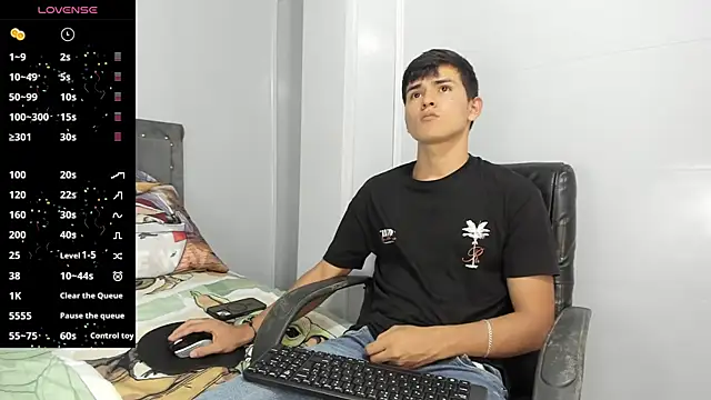 Snapshot of Jacobb_Lee chatting on 02/04/25, 09:10 Jacobb Lee online show from 02/04/25, 09:10