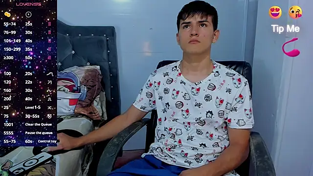 Snapshot of Jacobb_Lee chatting on 10/10/25, 05:23 Jacobb Lee online show from 10/10/25, 05:23