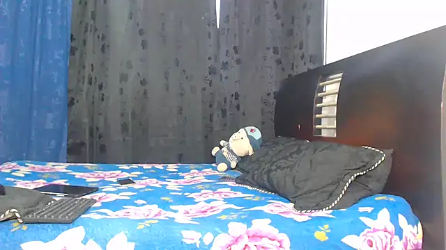 Hot Sharks  online show from 11/27/25, 11:01