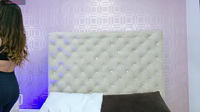 Sara Desire online show from 09/09/25, 12:15