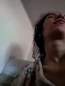 rebekka simpson online show from 11/12/25, 01:44