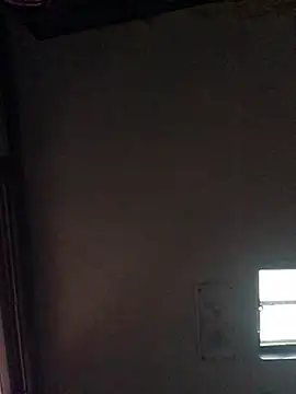 Snapshot of allissonw13 chatting on 12/06/24, 03:22 allissonw13 online show from 12/06/24, 03:22