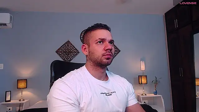 JeremyLowe online show from 01/10/25, 01:20