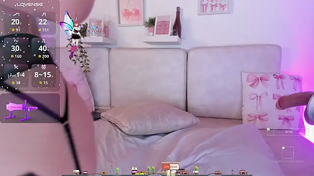 Snapshot of Malka_Burning chatting on 11/22/25, 08:08 Malka Burning online show from 11/22/25, 08:08