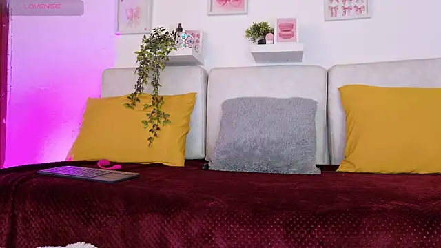 Malka Burning online show from 03/26/26, 08:14