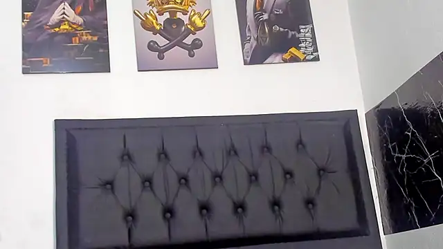 kriixtybrown online show from 12/25/24, 09:54