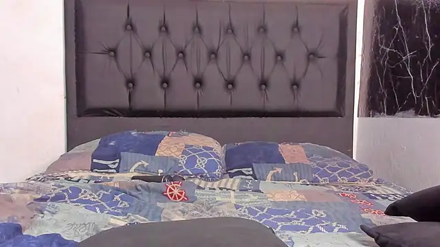 kriixtybrown online show from 10/02/25, 06:04