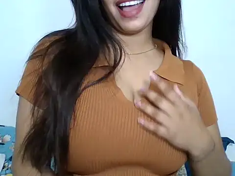 Snapshot of sparkling_queen chatting on 12/26/24, 03:16 sparkling queen online show from 12/26/24, 03:16