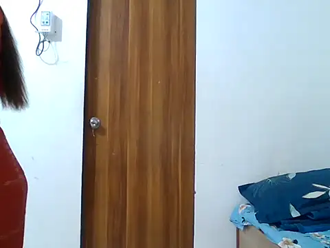 Snapshot of sparkling_queen chatting on 03/06/25, 05:24 sparkling queen online show from 03/06/25, 05:24