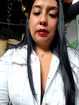 Bella keny online show from 10/13/25, 06:41